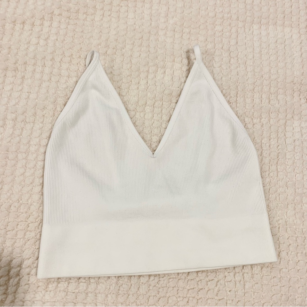 Bozzolo White Ribbed V-Neck Crop Top